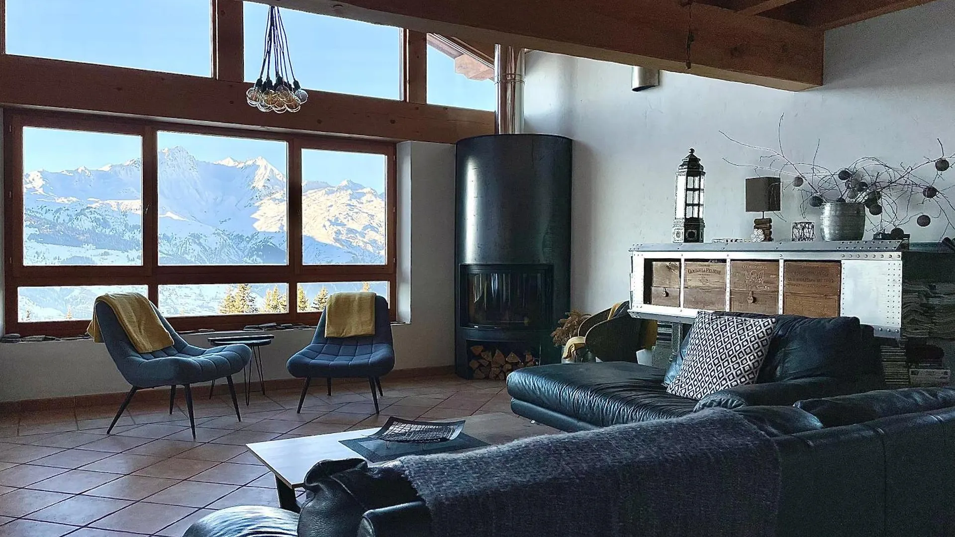 Arc 1800, Le Chalet Manaro Avec Sa Vue Panoramique Les Arcs  France